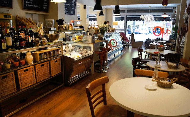 534167_144024622406628_230080570_n